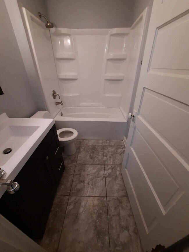 Bathroom - 332 W 5th St