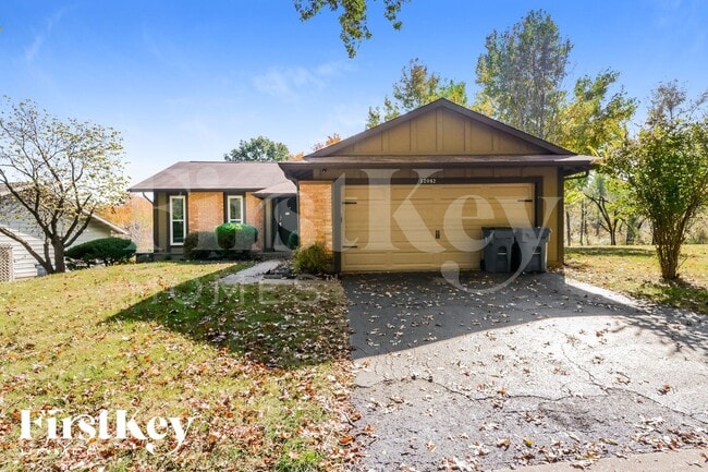 Building Photo - 12082 Foxpoint Dr