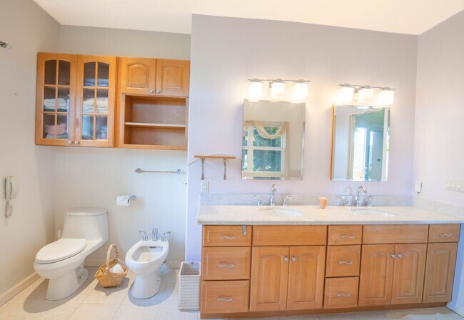Building Photo - Kahana Ridge – Three Bedroom, Three Bathro...