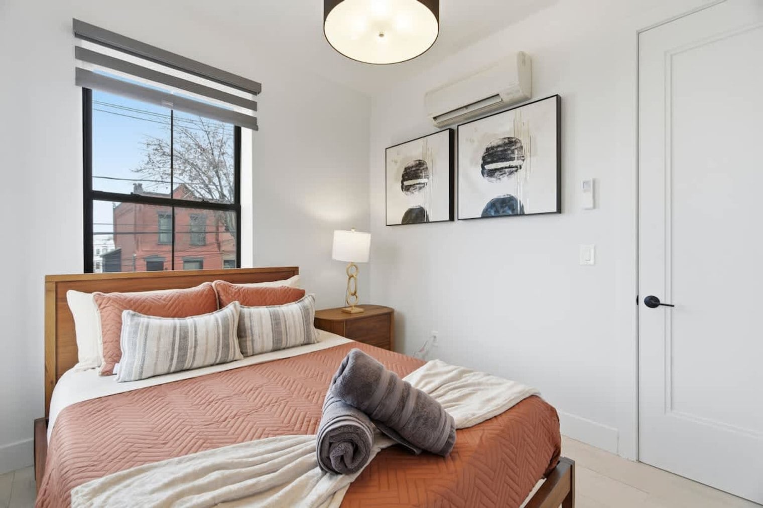 Building Photo - 81 Crescent Ave