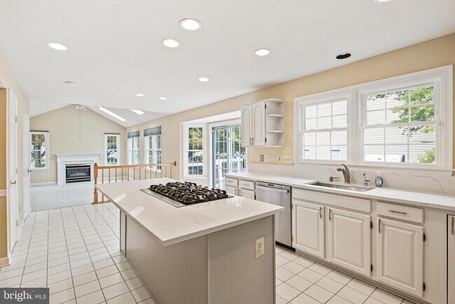 Building Photo - 3109 Nestling Pne Ct
