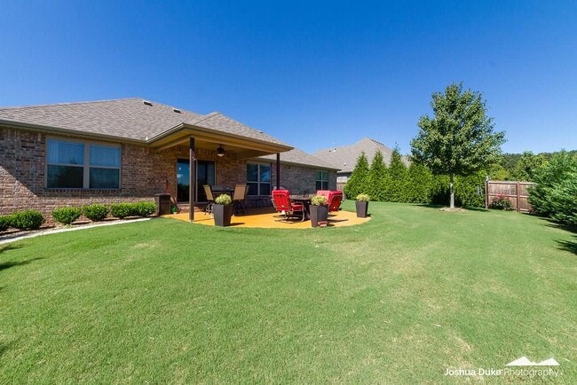 Building Photo - 3252 N Bentley Ridge