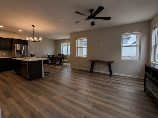Building Photo - Stylish 2023 Home for Rent | 4 Bed • 2.5 Bath • Prime North Grand Junction Location