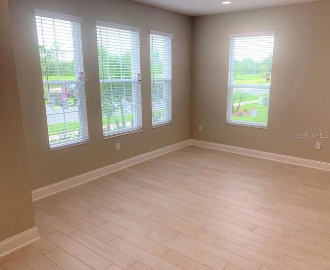Building Photo - 13075 Spring Grove Way