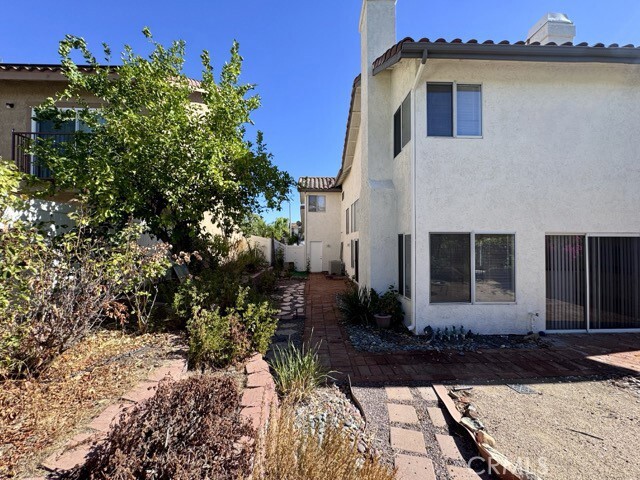 Building Photo - 39961 Temecky Way