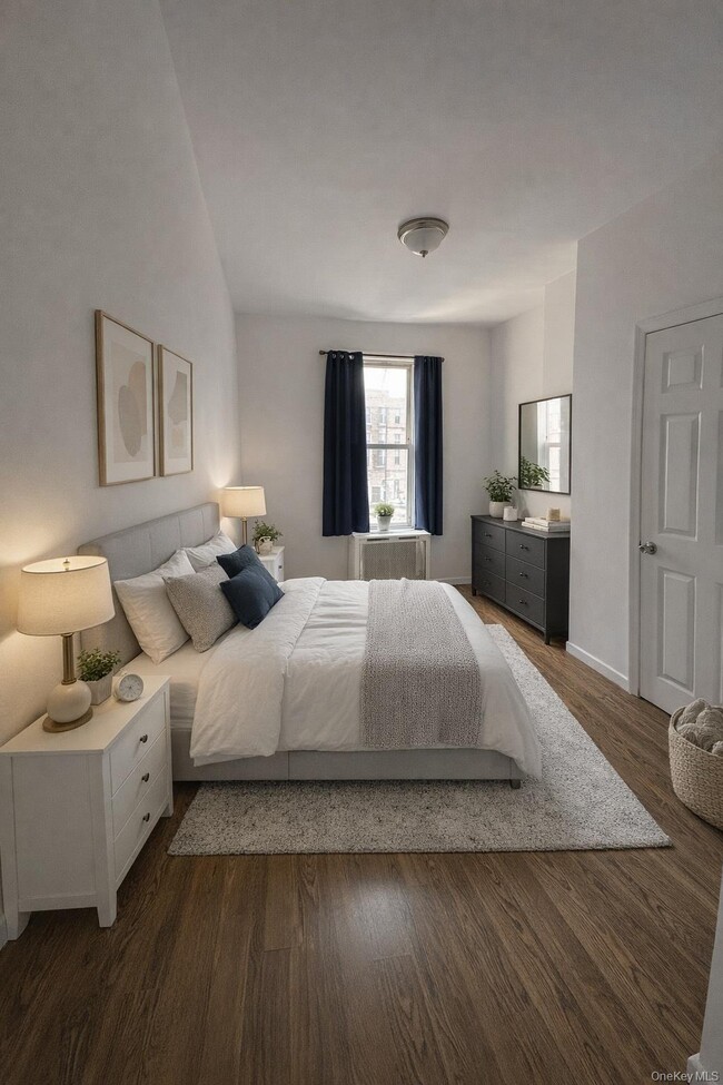 Building Photo - 37-17 Greenpoint Ave