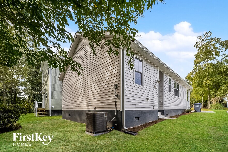 Building Photo - 1331 Addykay Pl