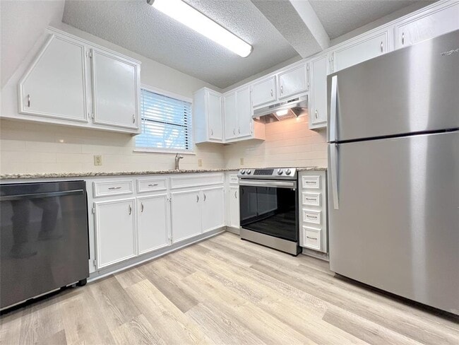 Building Photo - 3709 Rocky Hollow Trail