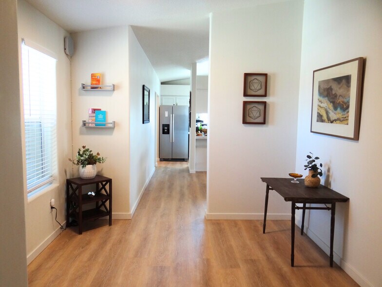Entry Foyer - 8941 E 24th Ln