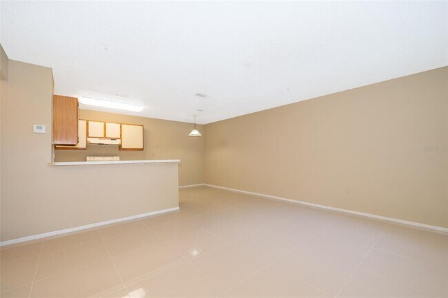 Building Photo - 623 Dory Ln