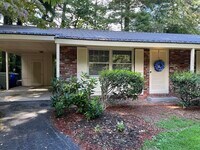 Building Photo - 129 W Blythe Cir
