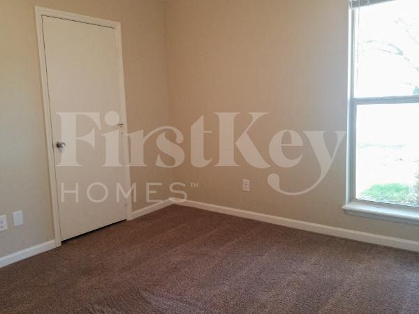 Building Photo - 11038 Vista Haven Dr