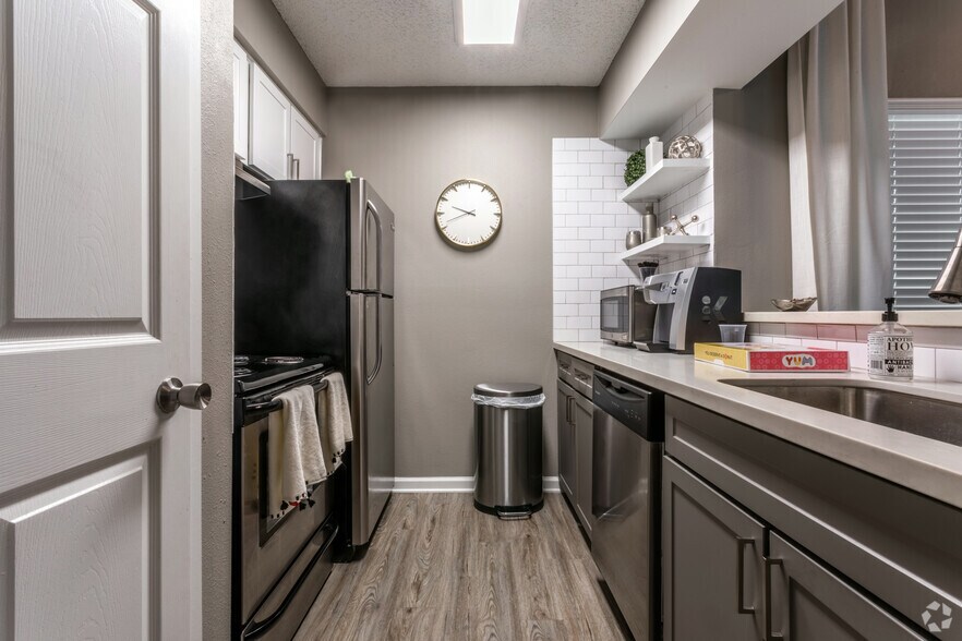 Trailwood Village Apartments 2200 Lake Village Dr Kingwood TX 77339