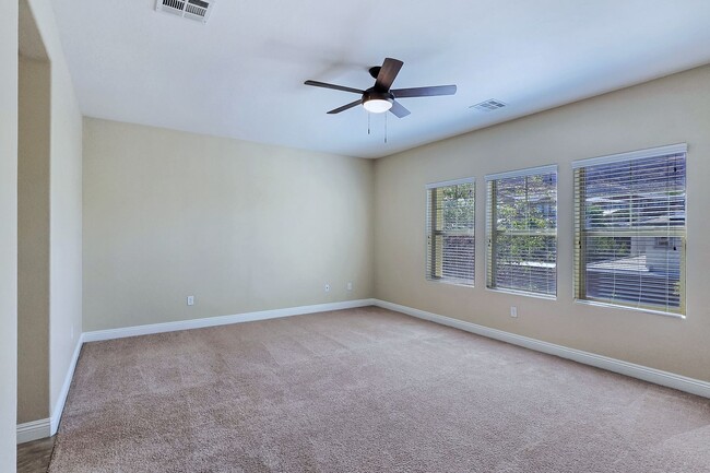 Building Photo - 10667 Harvest Green Way