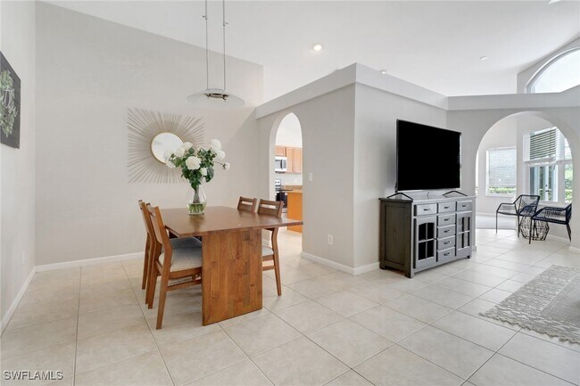 Building Photo - 6773 Southern Oak Ct
