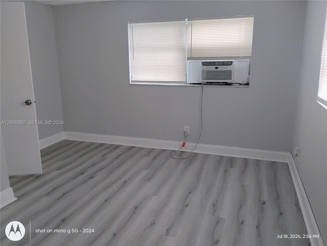 Building Photo - 4321 W Hallandale Beach Blvd