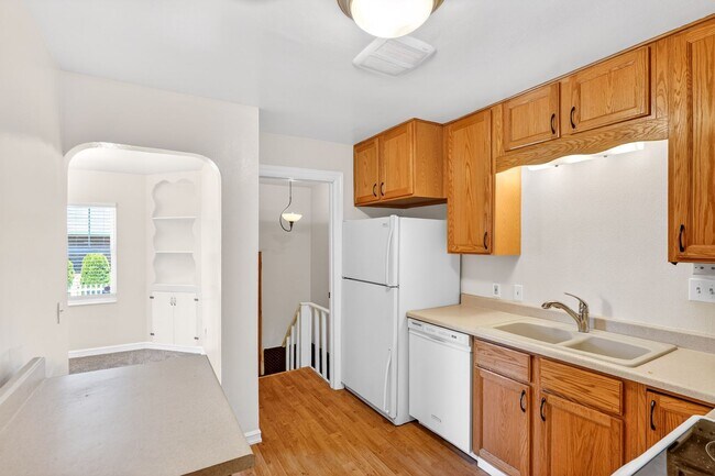 Building Photo - 1414 NE 109th Ave