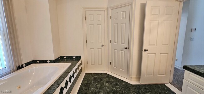 Building Photo - 11729 Timberline Cir