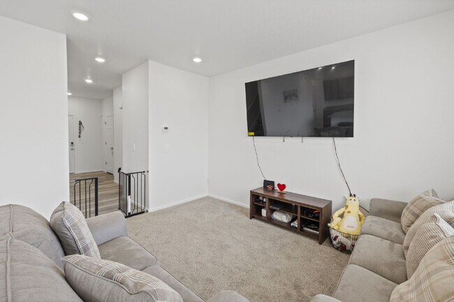 Building Photo - New 2 Story Home built in 2025