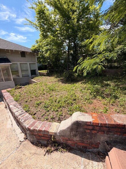 Building Photo - 3017 Ensley Ave