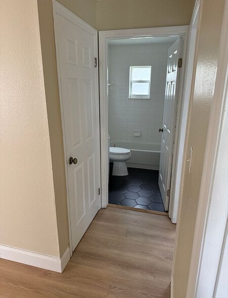 Building Photo - 1530 E Powder Horn Rd