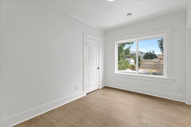 Building Photo - Fully Renovated 3 Bed 2 Bath Craftsman In ...