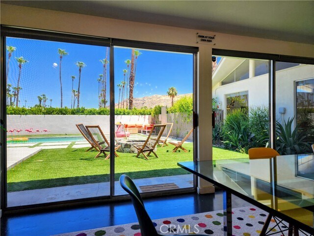 Building Photo - 2499 S Palm Canyon Dr