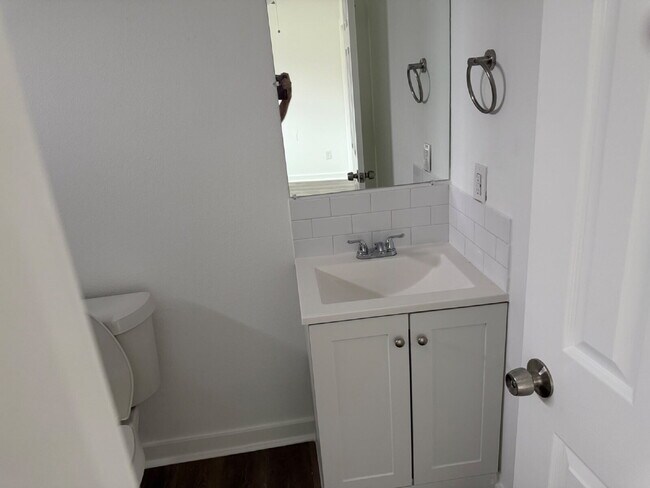 Building Photo - 7651 Oak Chase