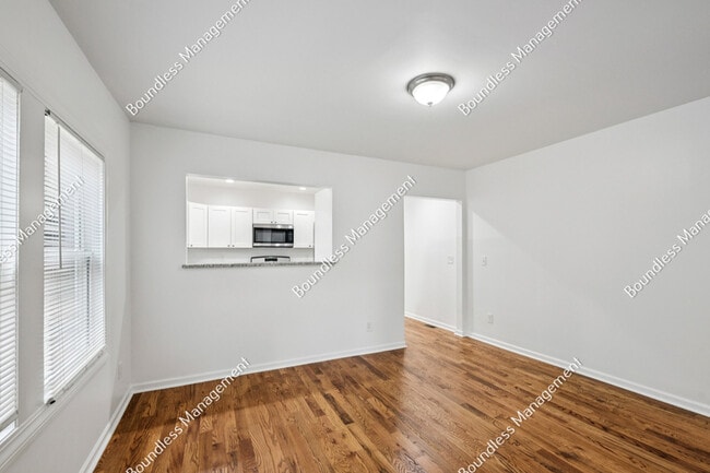 Building Photo - 2649 Blount St