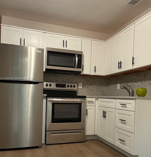 Building Photo - 3631 SW 26th St