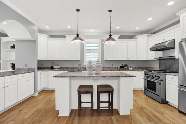 Building Photo - 12665 Apsley Ln