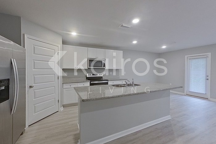 Building Photo - 4694 Malay Cir