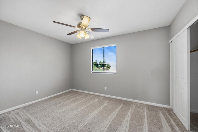 Building Photo - 6166 E Glencove St