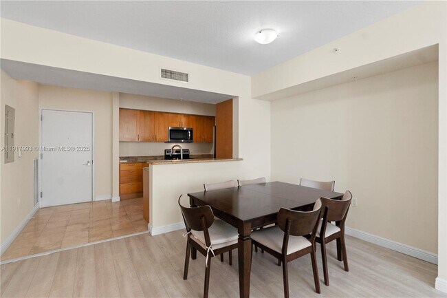 Building Photo - 1745 E Hallandale Beach Blvd