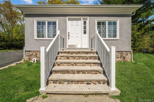 Building Photo - 143 Rocky Point Landing Rd