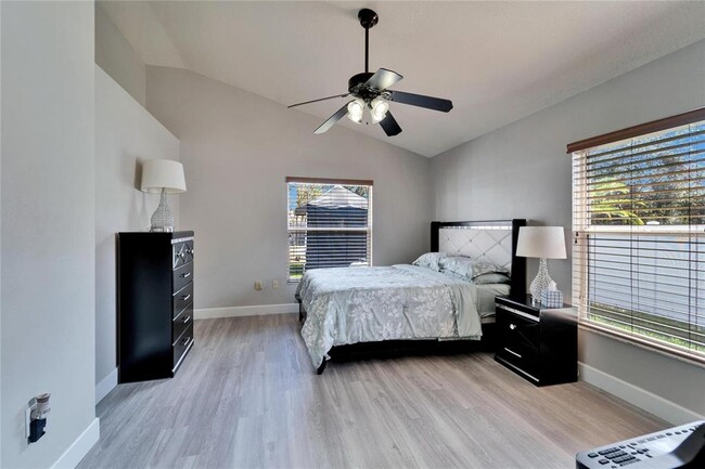 Building Photo - 18507 Country Crest Pl