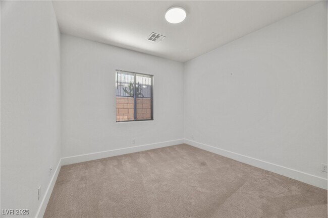 Building Photo - 6243 Carol Butte Ct