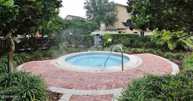 Building Photo - 10075 Gate Pkwy N