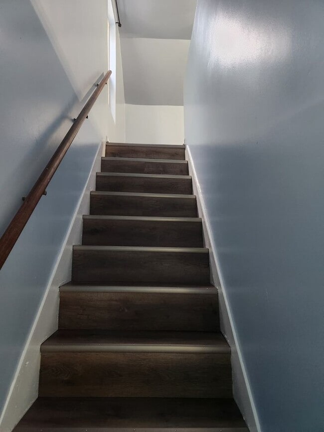 Building Photo - 2015 12th Ave