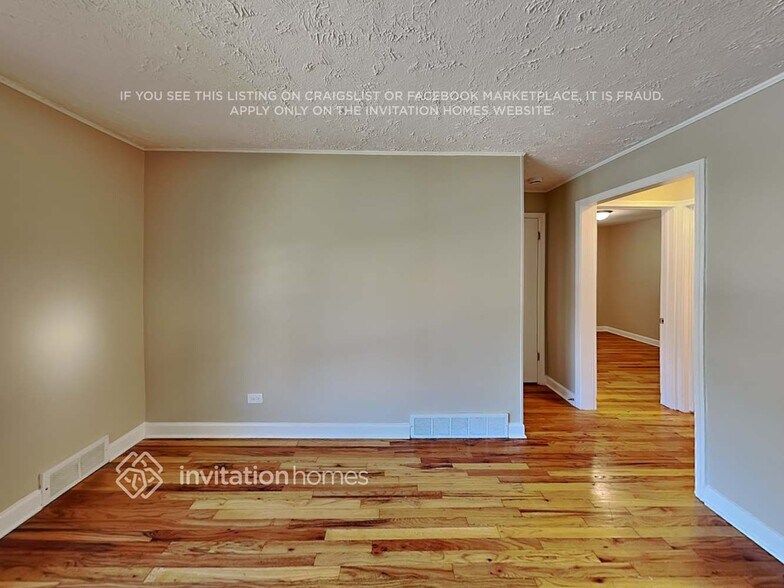 Building Photo - 4717 Wesley Terrace