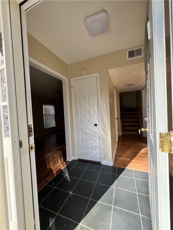 Building Photo - 3888 York Pl