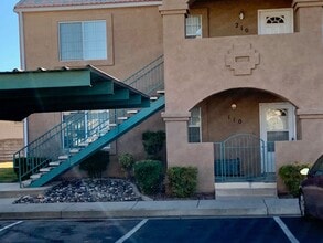 Building Photo - Affordable 2-BR Condo is Centrally Located