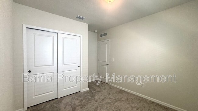 Building Photo - 10318 Evening Horizon St