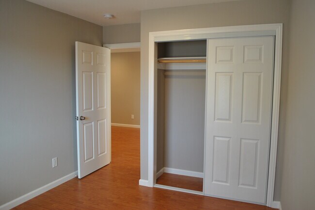 Bedroom - 21385 Locust St