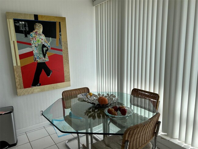 Building Photo - 4020 Galt Ocean Dr