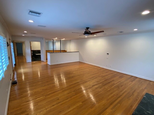 Master bedroom - 4629 Forman Ave