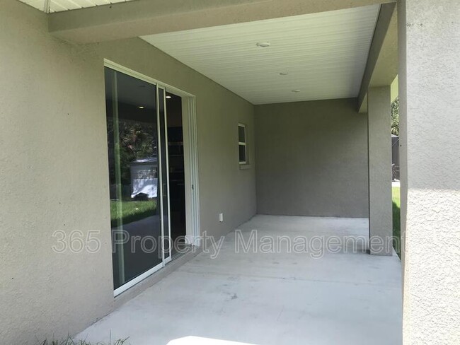 Building Photo - 3044 S Haberland Blvd