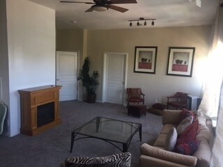 Building Photo - Ashland Loft