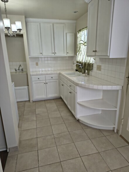 Building Photo - 1234 Dorner Dr