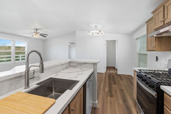 Building Photo - 40589 Los Amantes Rd